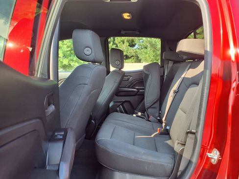 Used 2024 Chevrolet Colorado Trail Boss w/ Technology Package AWD/4WD image 22