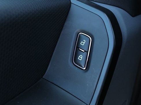 Used 2025 Ford F150 XL w/ Equipment Group 103A High image 4