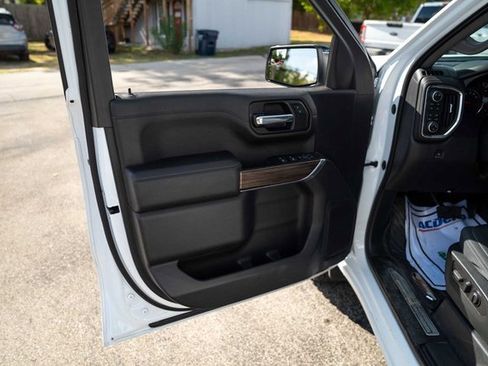 Used 2021 Chevrolet Silverado 1500 LT Trail Boss image 11