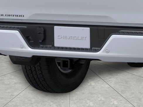 Used 2026 Chevrolet Colorado LT w/ LT Convenience Package AWD/4WD image 14