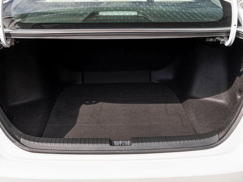 Used 2025 Honda Accord LX image 37