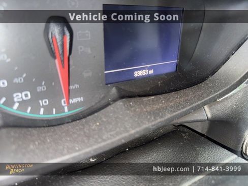 Used 2017 Chevrolet Trax LT w/ LT Convenience Package image 11