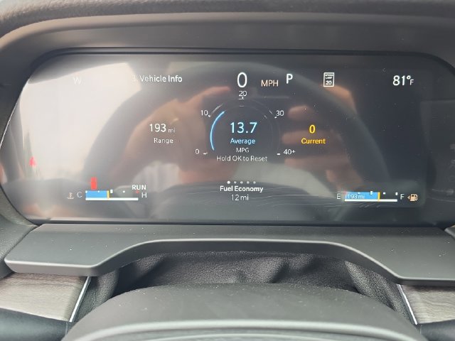 New 2026 Jeep Grand Cherokee Limited w/ Luxury Tech Group II RWD image 27