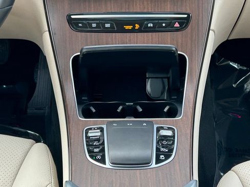 Used 2022 Mercedes-Benz GLC 300 4MATIC image 26