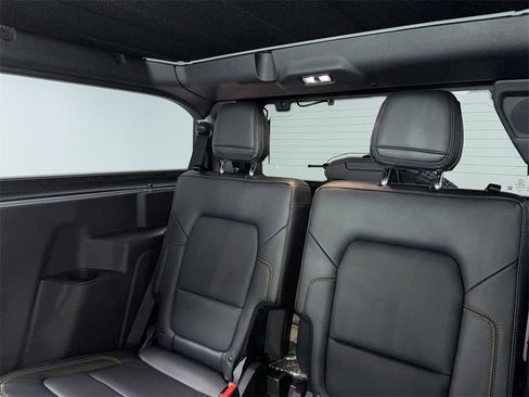 Used 2024 Ford Bronco Badlands image 38