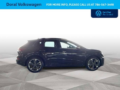 Used 2024 Audi Q4 e-tron Premium Plus w/ Premium Plus AWD/4WD image 9