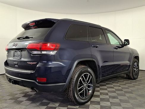 Used 2018 Jeep Grand Cherokee Trailhawk image 9