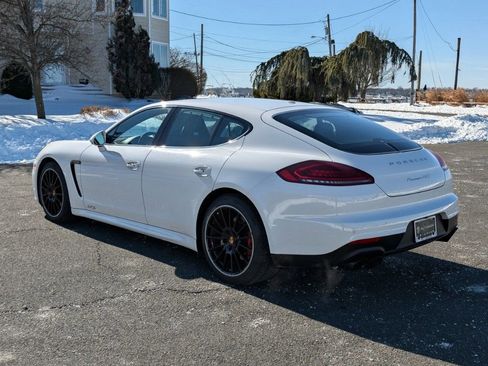 Used 2016 Porsche Panamera GTS image 8