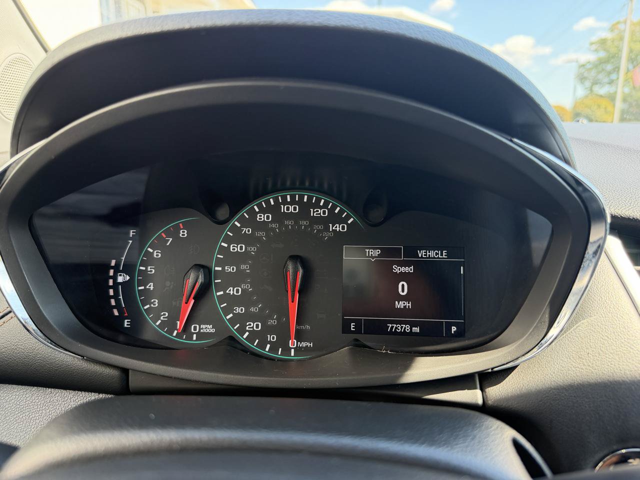Used 2019 Chevrolet Trax LT w/ LT Convenience Package FWD image 12