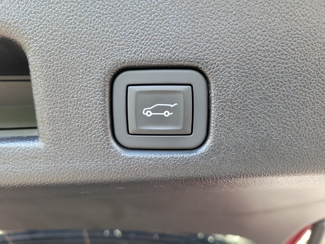 Certified 2026 Chevrolet Traverse LT FWD image 8