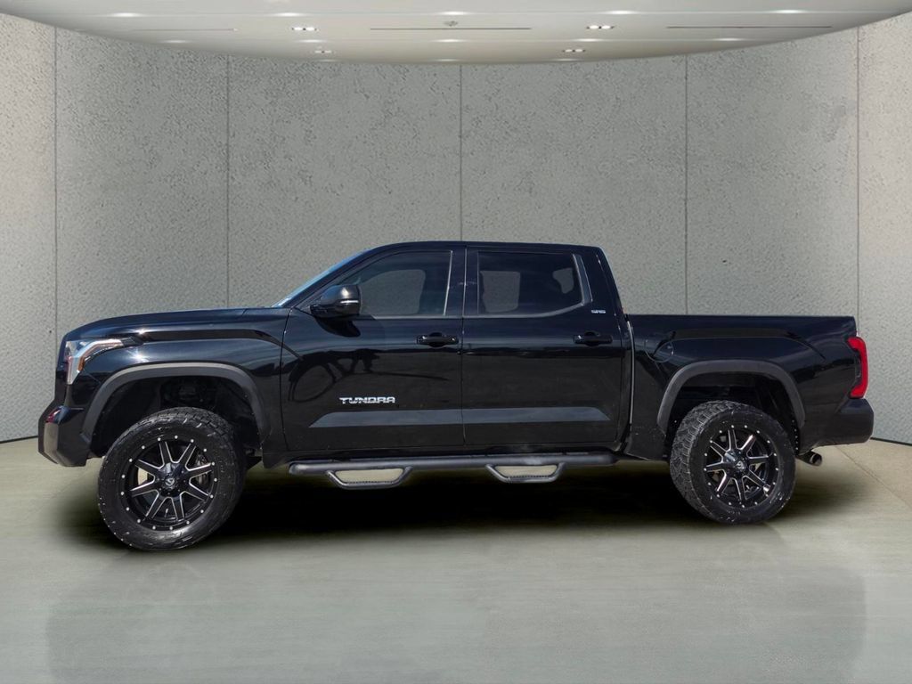 Used 2022 Toyota Tundra SR5 w/ SR5 Premium Package RWD image 2