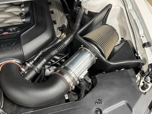 Used 2012 Ford Mustang GT Premium RWD image 38