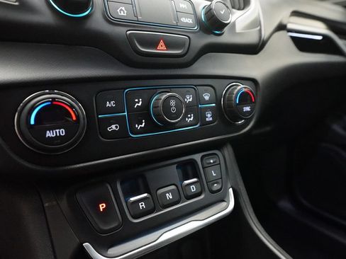 Used 2020 GMC Terrain SLT AWD/4WD image 20