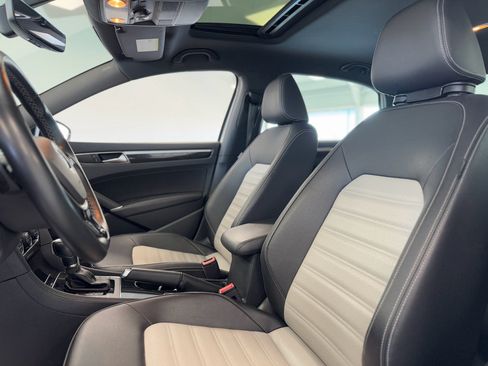 Used 2018 Volkswagen Passat 3.6 image 14