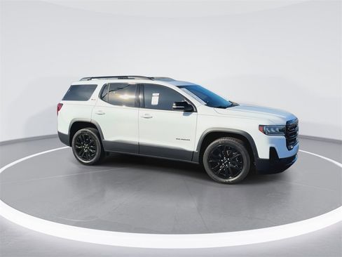 Used 2023 GMC Acadia SLT w/ Elevation Edition image 2