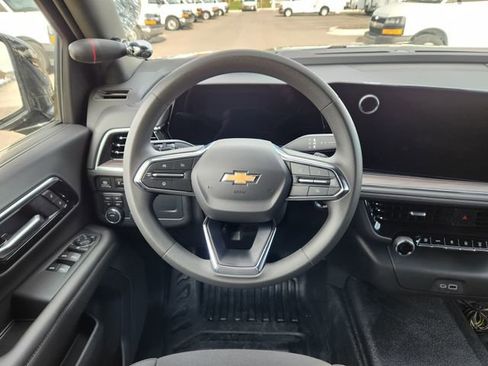 New 2025 Chevrolet Tahoe 4WD image 16