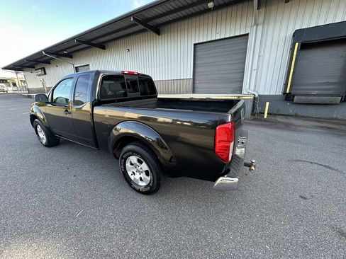 Used 2009 Suzuki Equator 2WD Extended Cab image 3