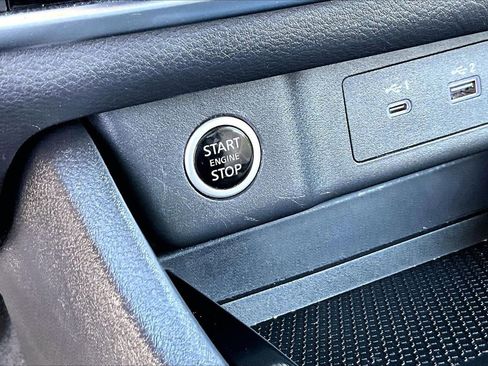 Used 2023 Nissan Rogue SV image 26