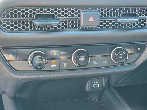 Certified 2023 Honda HR-V Sport image 30