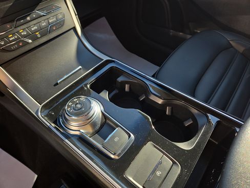 Used 2020 Ford Edge SEL w/ Convenience Package image 23