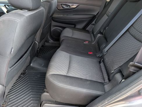 Used 2019 Nissan Rogue SV w/ Sun & Sound Touring Package AWD/4WD image 30