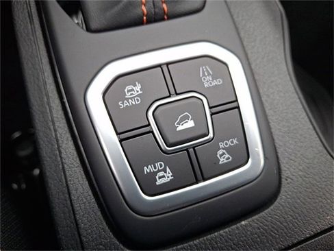 New 2026 Nissan Frontier PRO-4X w/ Pro-4x Convenience Package image 48