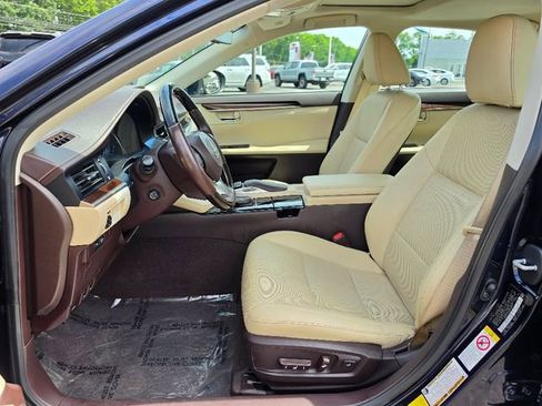 Used 2016 Lexus ES 350 w/ Navigation System Package FWD image 21