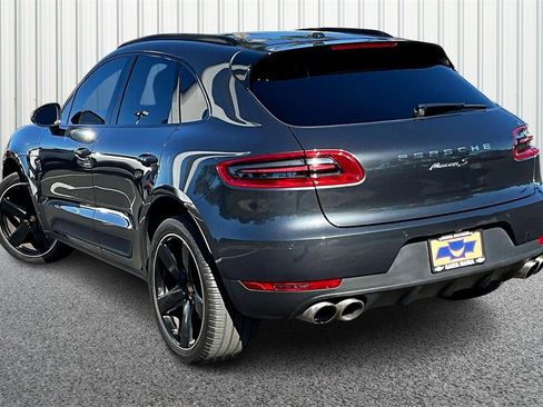 Used 2017 Porsche Macan S image 23