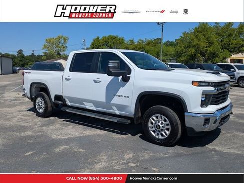 Used 2024 Chevrolet Silverado 2500 LT image 1