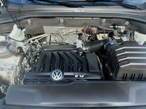 Used 2023 Volkswagen Atlas SEL R-Line image 36