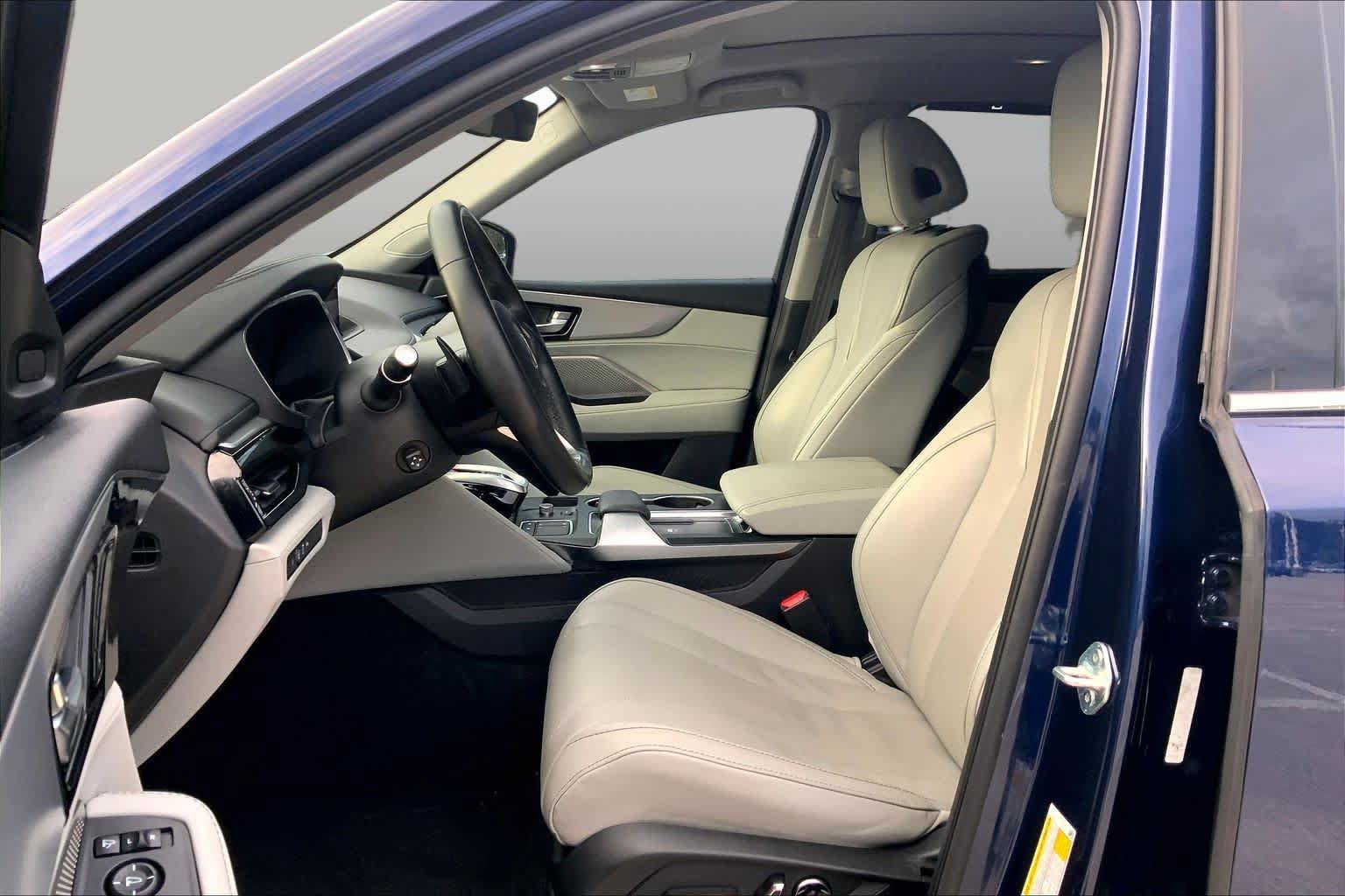 Used 2024 Acura MDX w/ Technology Package AWD/4WD image 8