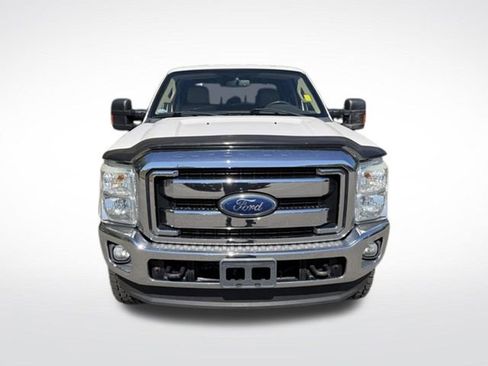 Used 2011 Ford F250 Lariat w/ Lariat Interior Pkg AWD/4WD image 2
