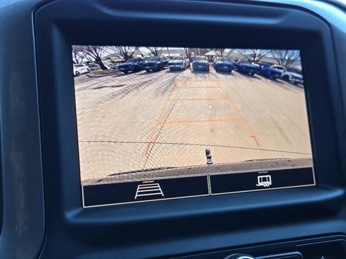 Used 2022 Chevrolet Silverado 1500 Custom Trail Boss w/ LPO, Dark Essentials Package image 7