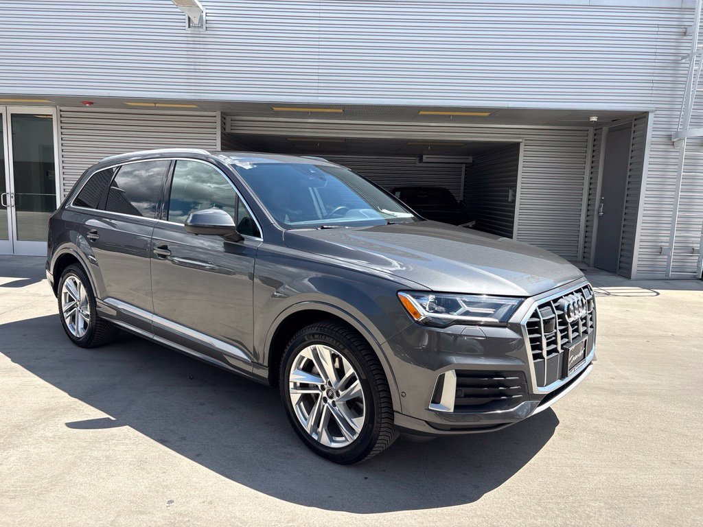 Used 2021 Audi Q7 2.0T Premium Plus w/ Executive Package AWD/4WD image 3