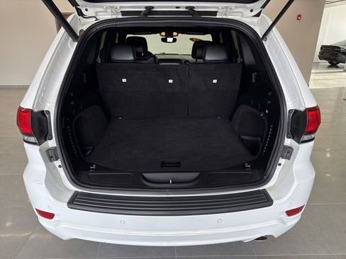 Used 2019 Jeep Grand Cherokee Altitude image 43
