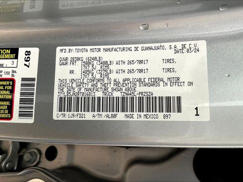 Used 2024 Toyota Tacoma TRD Off-Road image 33