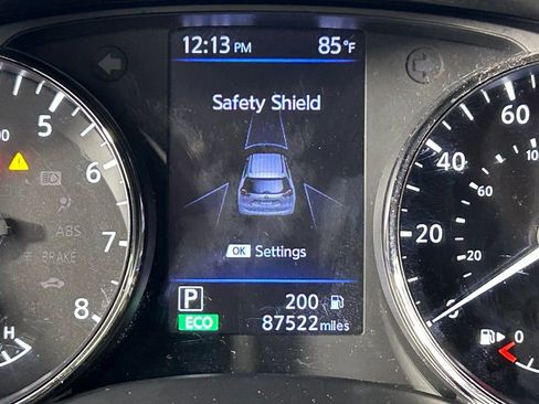 Used 2018 Nissan Rogue SV AWD/4WD image 21