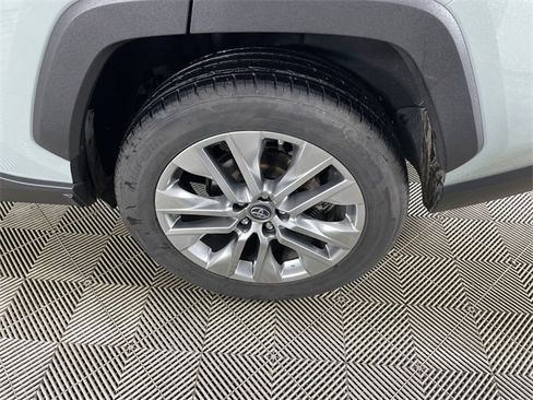 Used 2019 Toyota RAV4 XLE Premium image 21