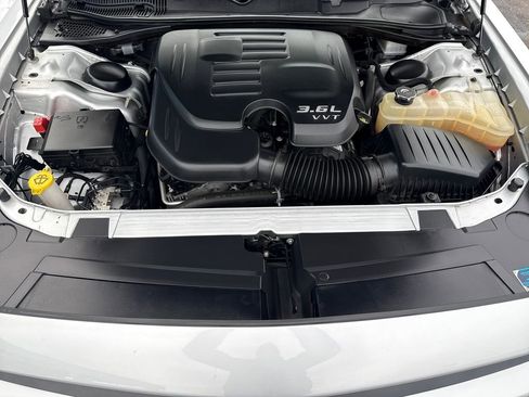 Used 2023 Dodge Challenger SXT w/ Plus Package image 28