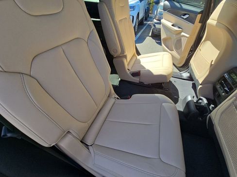 New 2025 Jeep Grand Cherokee L Limited image 11