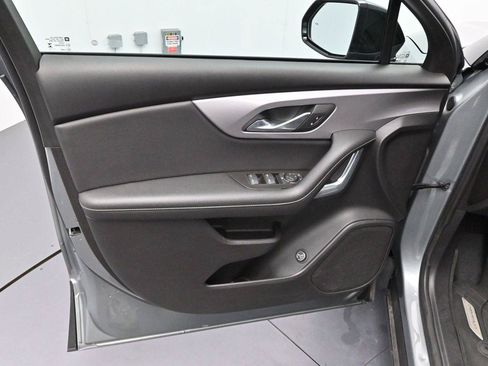 Used 2024 Chevrolet Blazer LT w/ Convenience Package FWD image 9