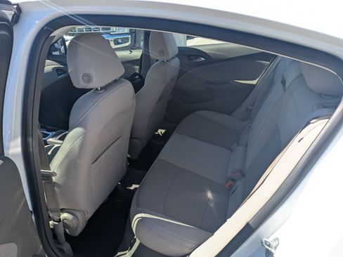 Used 2017 Chevrolet Cruze LT FWD image 28