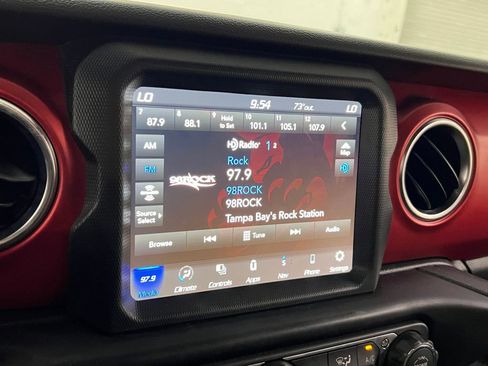 Used 2022 Jeep Wrangler Unlimited Rubicon image 20