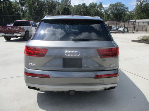 Used 2018 Audi Q7 3.0T Prestige AWD/4WD image 25