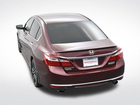 Used 2017 Honda Accord Sport Special Edition image 28