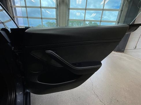 Used 2022 Tesla Model 3 Long Range AWD/4WD image 20