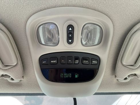 Used 2004 Chrysler 300M FWD image 38
