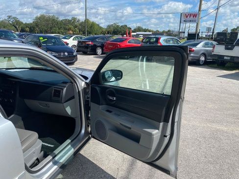 Used 2007 Dodge Charger w/ Convenience Group I RWD image 22