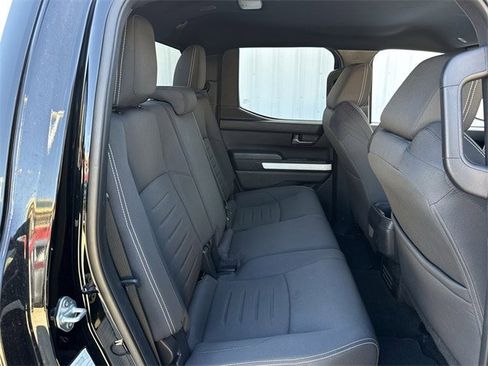 Used 2024 Toyota Tacoma TRD Off-Road image 30