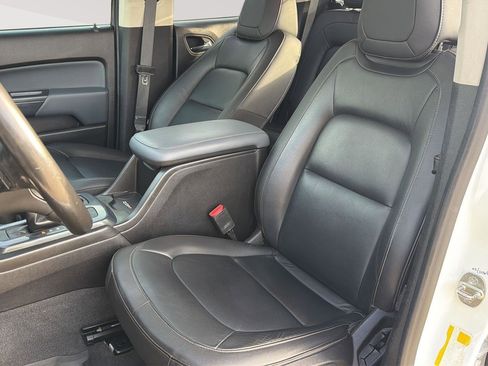 Used 2019 Chevrolet Colorado Z71 AWD/4WD image 17